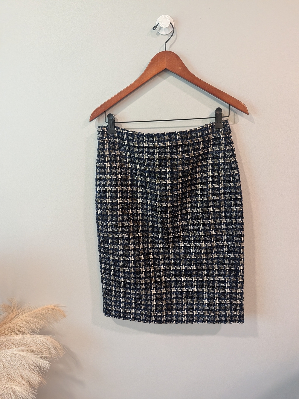 J. Crew Navy and White Tweed Blazer And Pencil Skirt Set Sz 4 - Picture 12 of 16